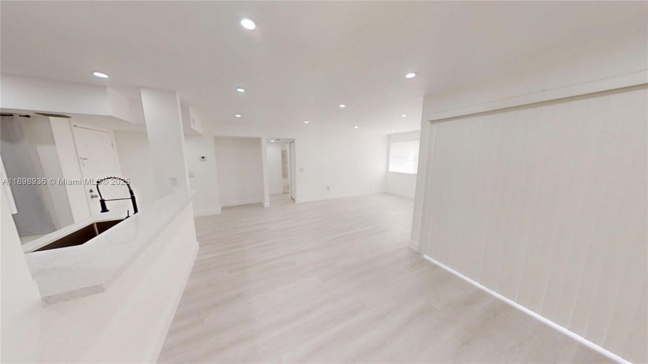 20230 NE 3rd Ct, Unit 6, Miami, FL 33179 Photo