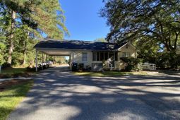 814 N Cedar Street photo 4