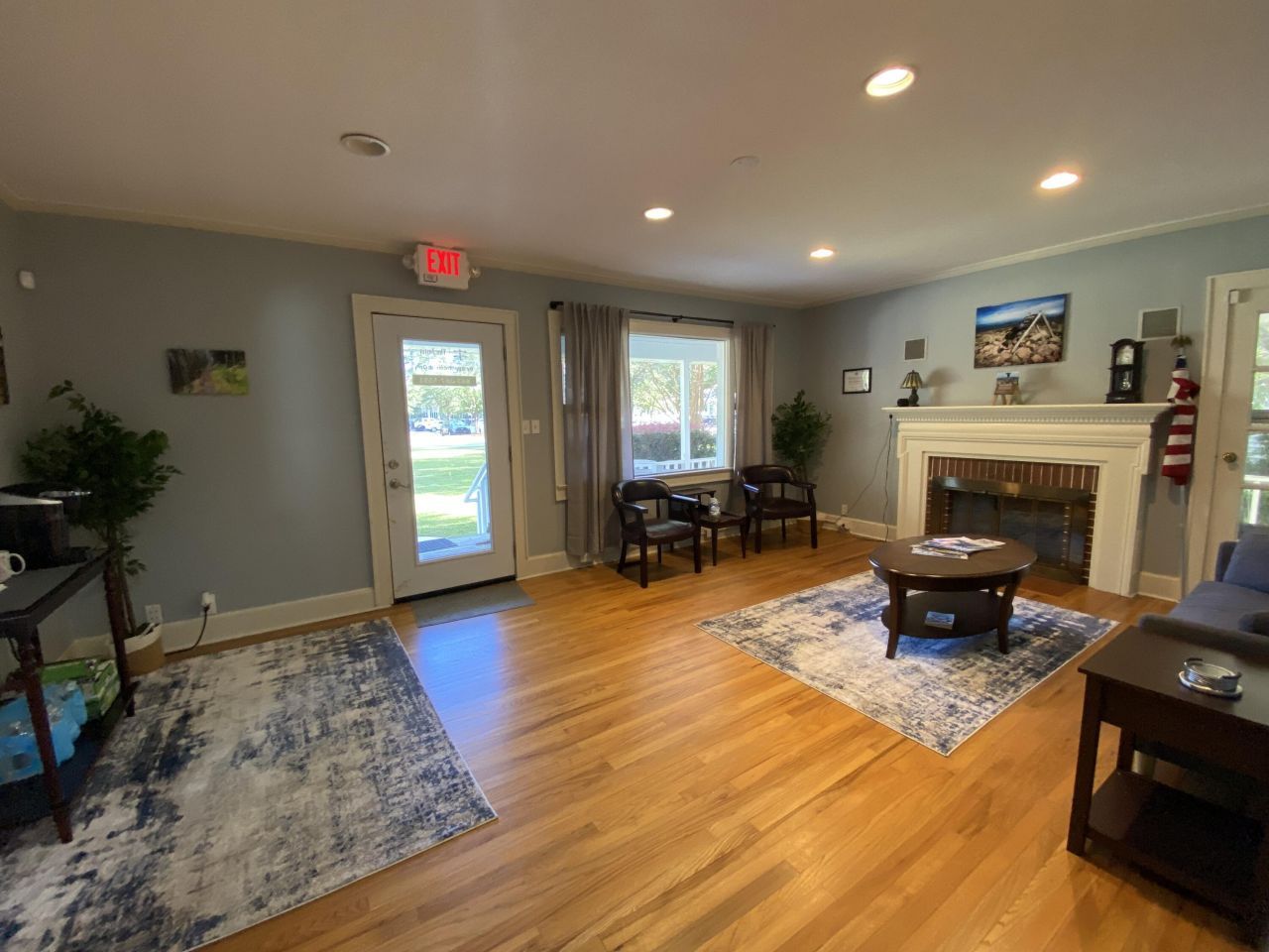 814 N Cedar Street Photo 4