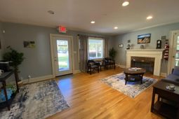 814 N Cedar Street photo 4