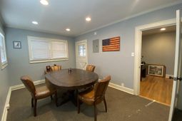 814 N Cedar Street photo 4