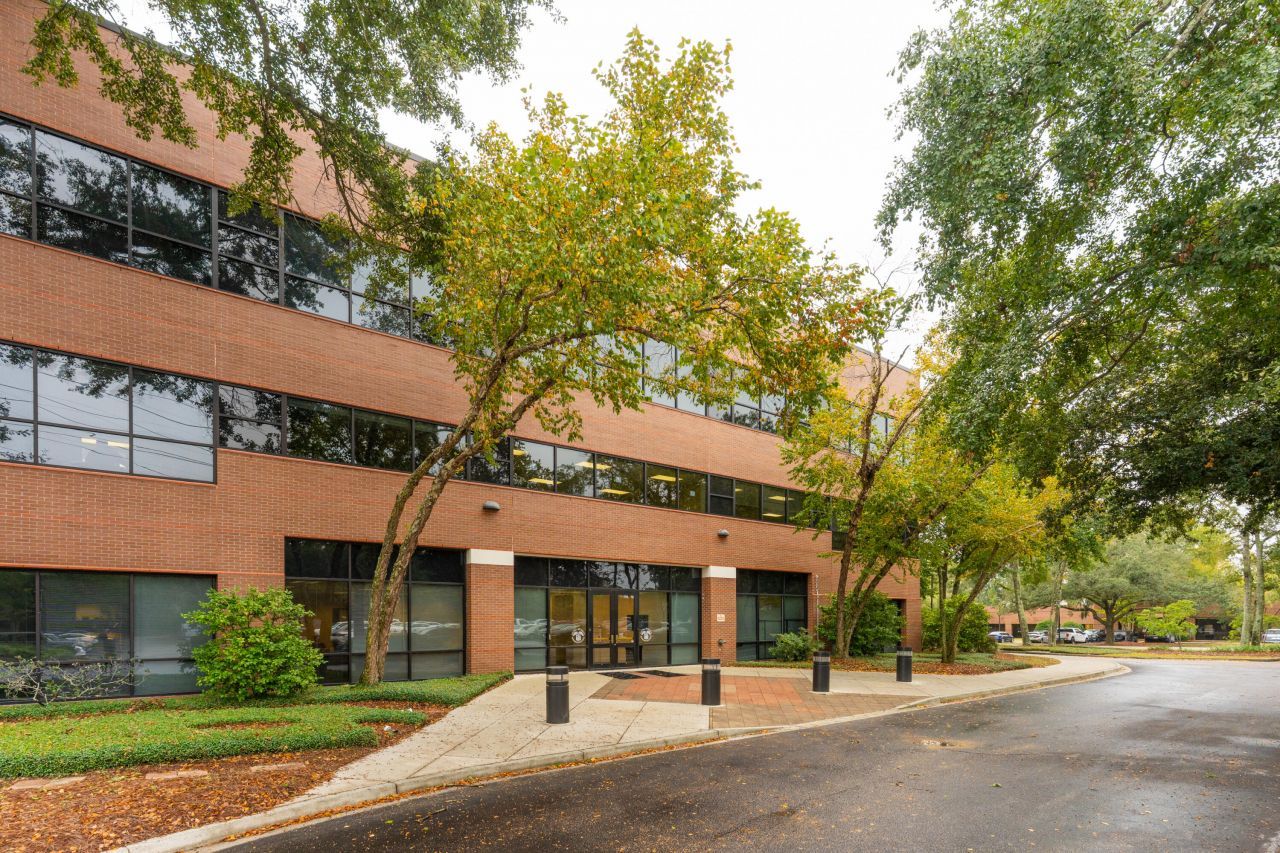 3875 Faber Place Drive Photo 11