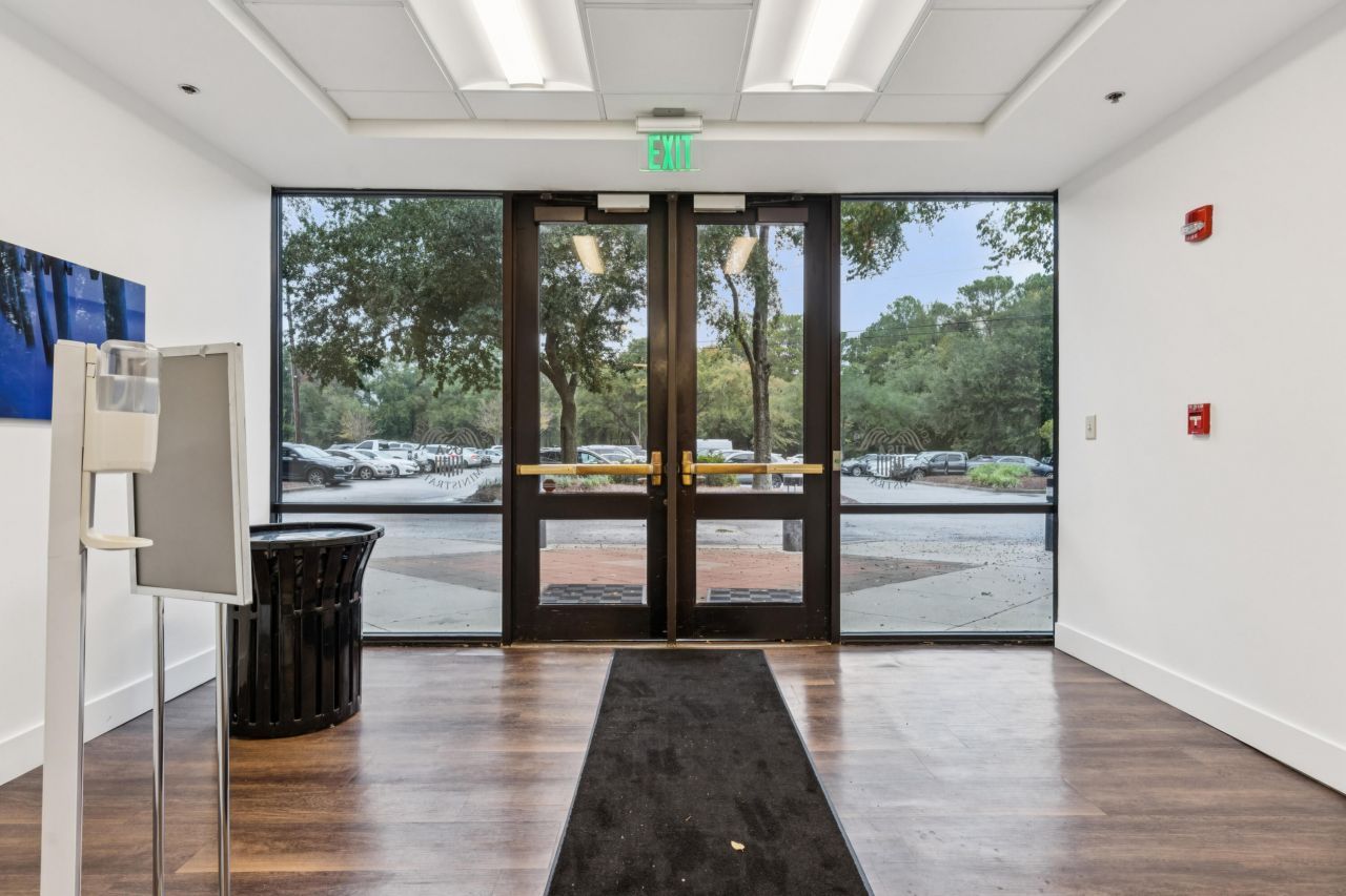 3875 Faber Place Drive Photo 9