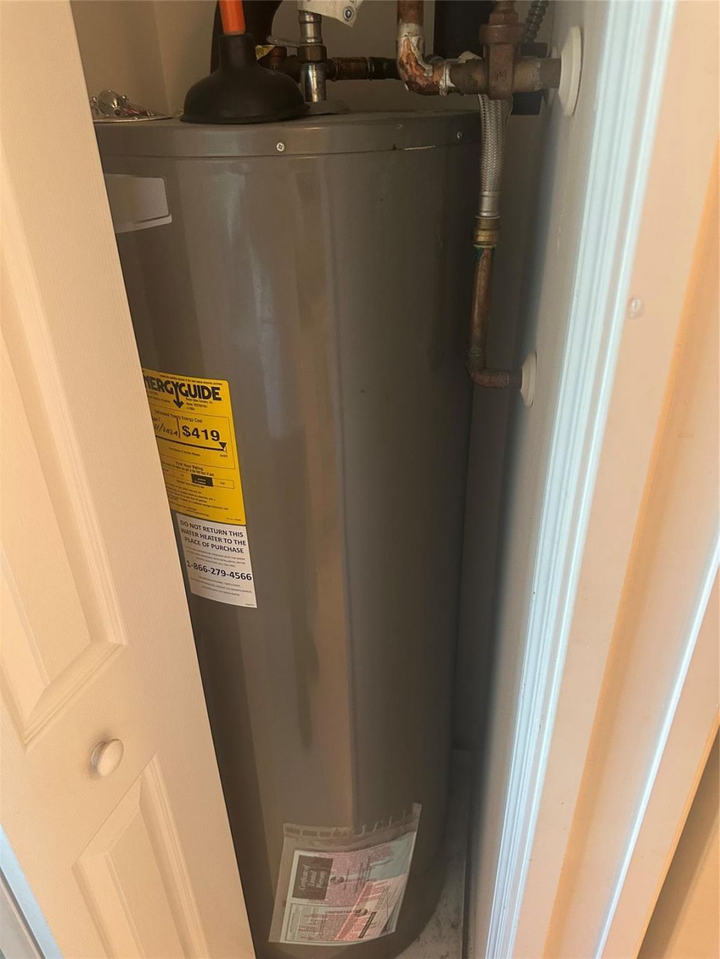 2770 NE 15th, Unit 201, Fort Lauderdale, FL 33304 Photo