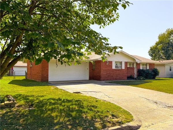 1713 Shelby Avenue, Springdale, AR 72762