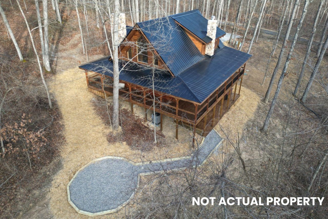 28578 Hawthorne Way, Logan, OH 43138 Main Photo