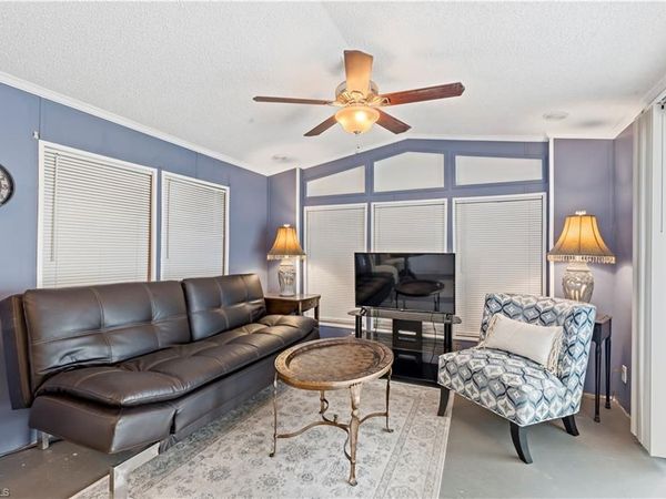5756 Pink Panther DR, FORT MYERS, FL 33908