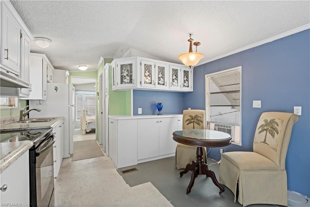 5756 Pink Panther Dr, Fort Myers, FL 33908 Photo