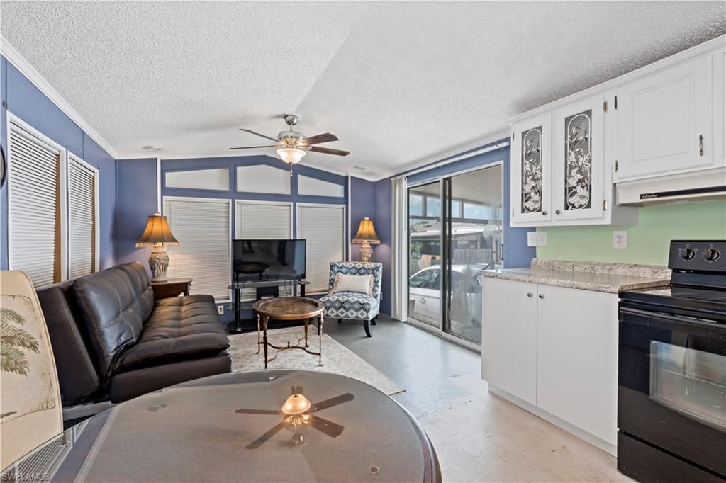 5756 Pink Panther Dr, Fort Myers, FL 33908 Photo