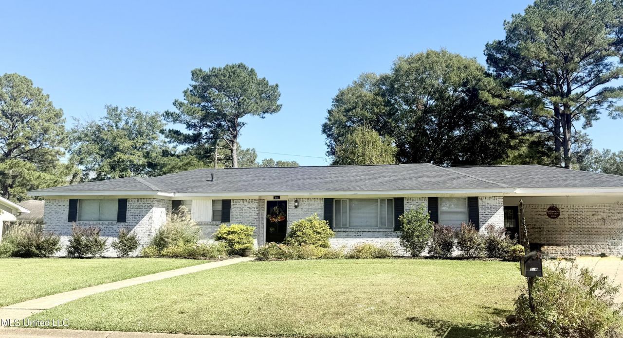 516 Chestnut Street, Grenada, MS 38901 Main Photo