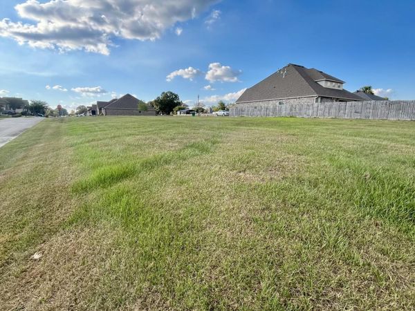 707 Emancipation Boulevard, Broussard, LA 70518