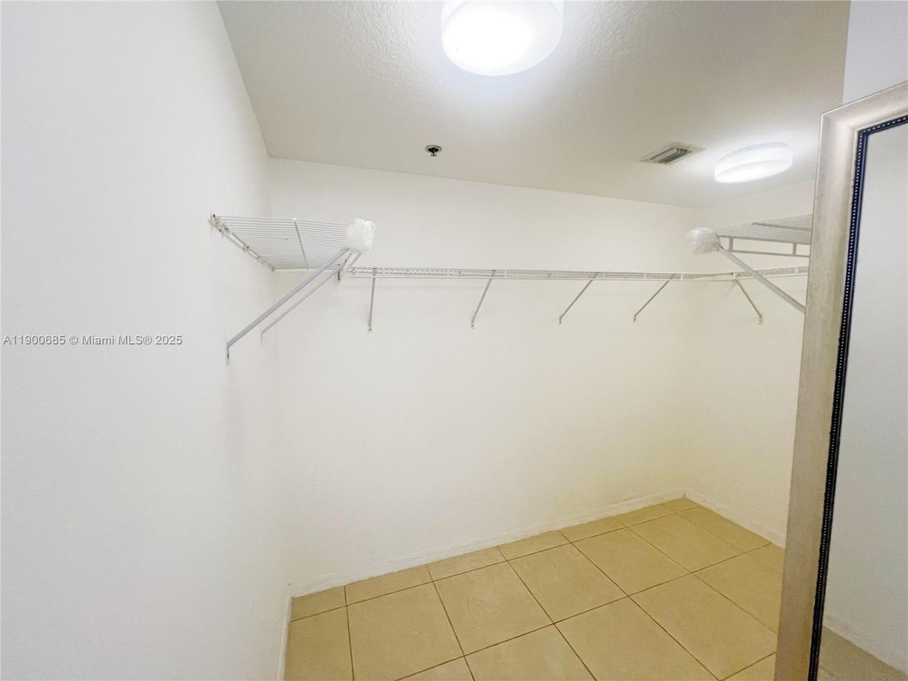 9340 Fontainebleau Blvd, Unit W206, Miami, FL 33172 Photo