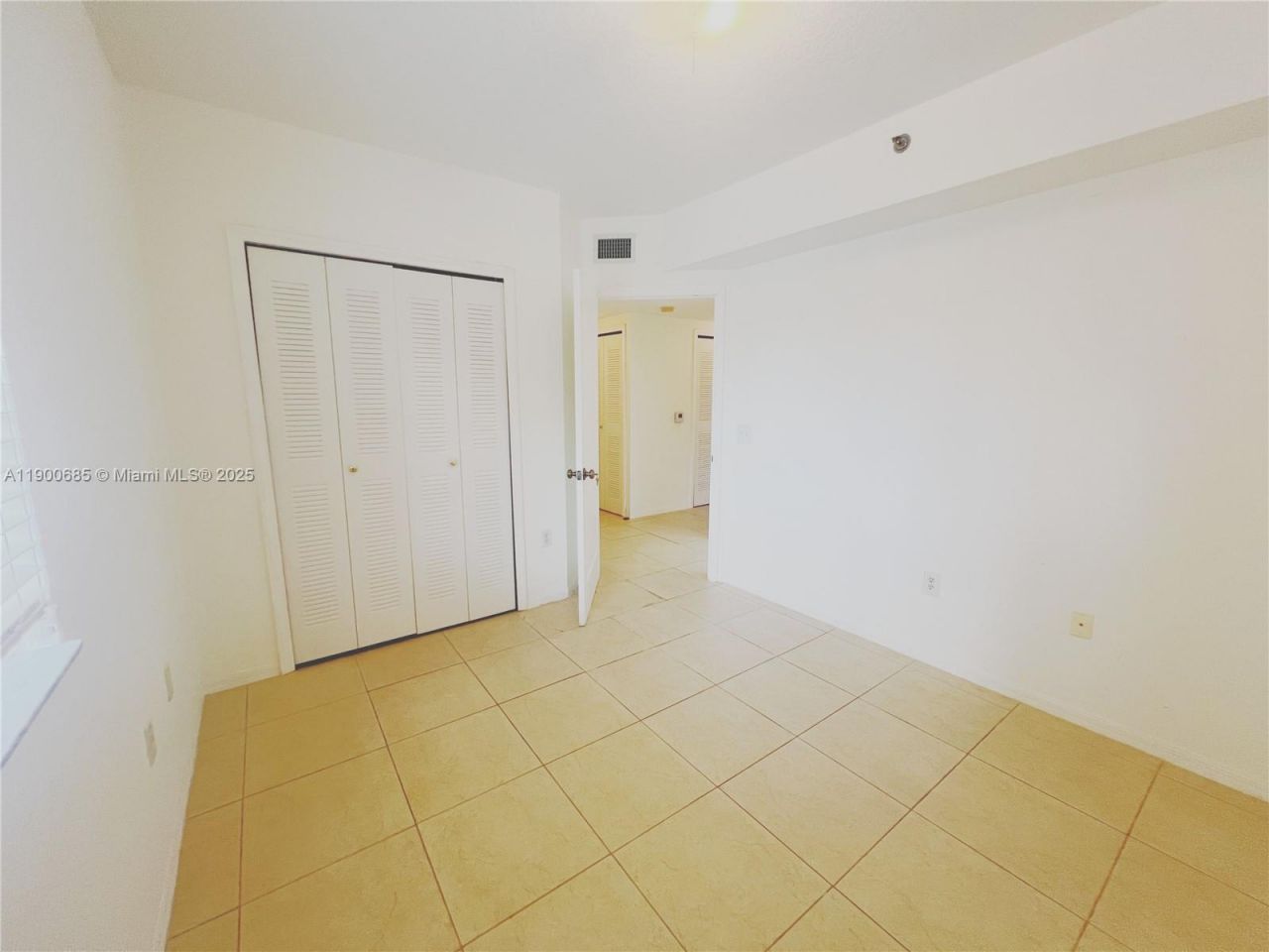 9340 Fontainebleau Blvd, Unit W206, Miami, FL 33172 Photo