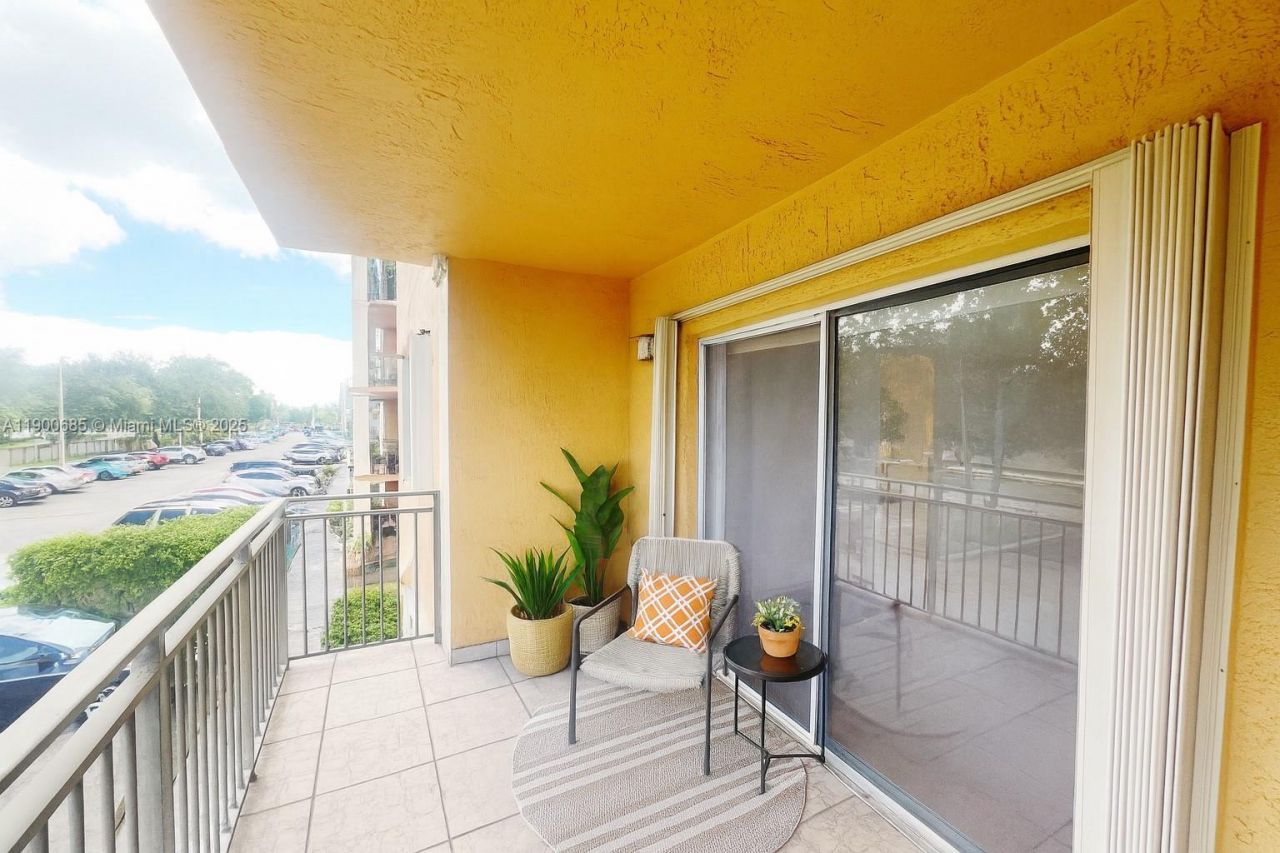 9340 Fontainebleau Blvd, Unit W206, Miami, FL 33172 Photo