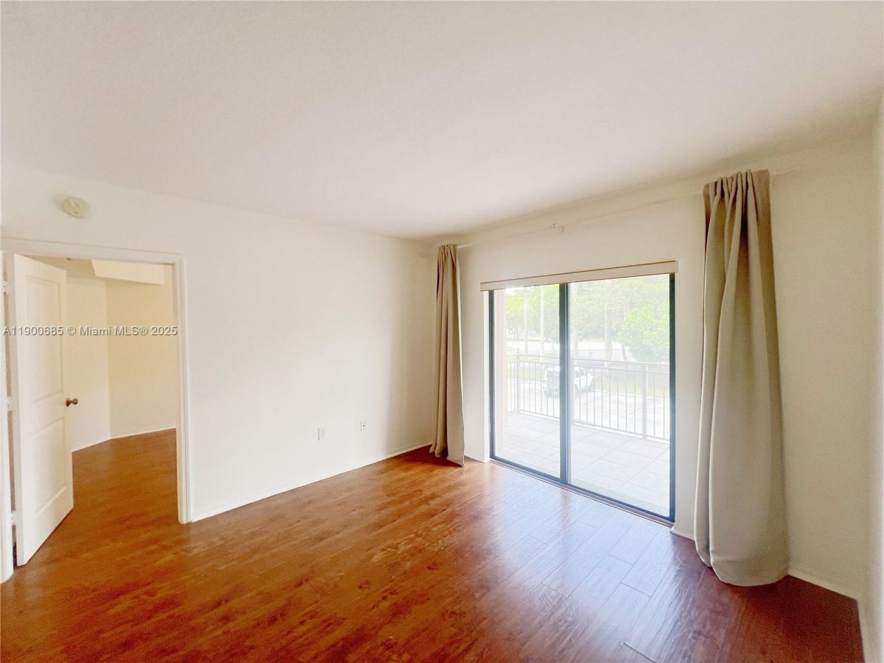 9340 Fontainebleau Blvd, Unit W206, Miami, FL 33172 Photo