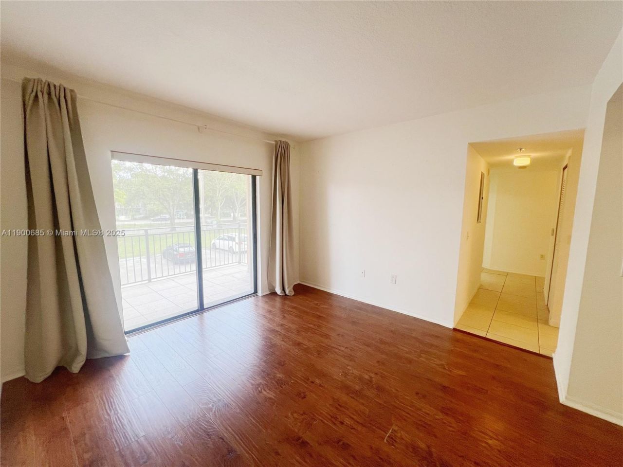 9340 Fontainebleau Blvd, Unit W206, Miami, FL 33172 Photo