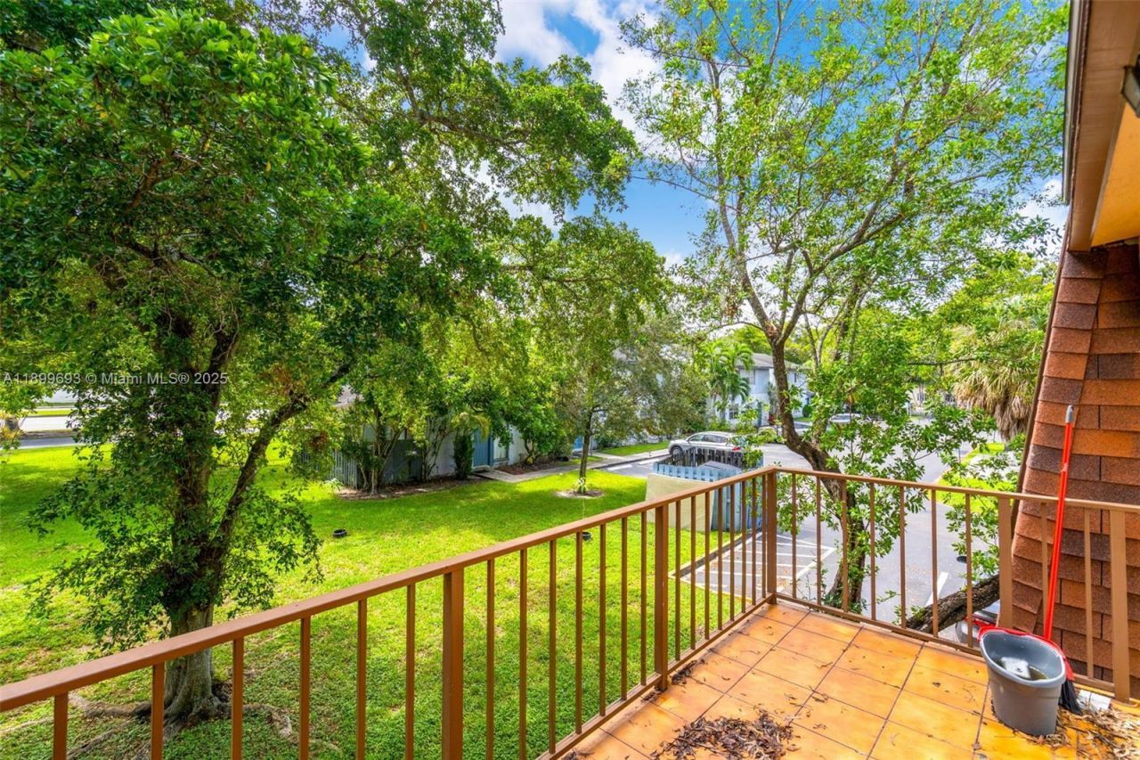 7101 W Sunrise Blvd, Unit A2, Plantation, FL 33313 Photo