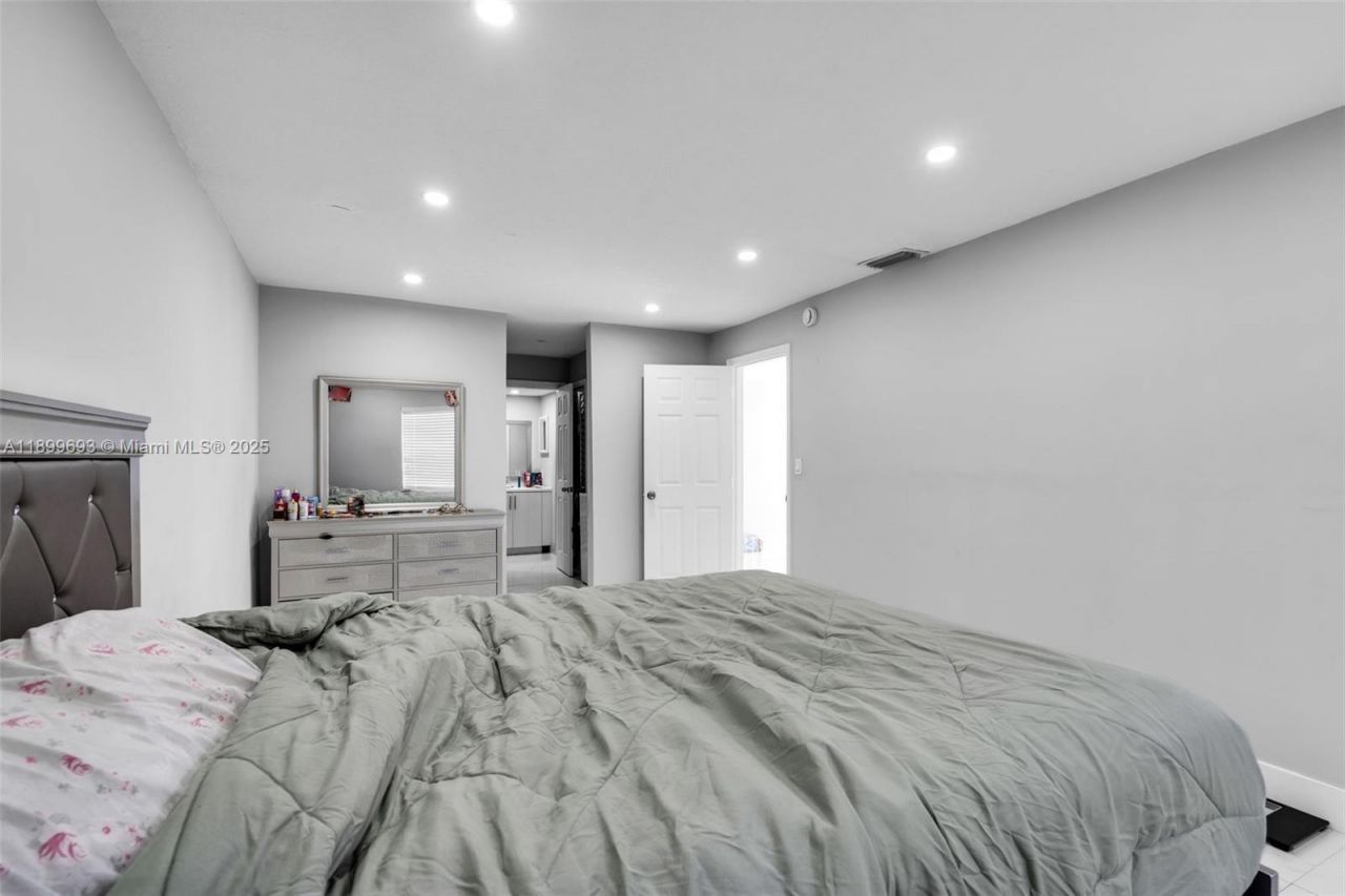 7101 W Sunrise Blvd, Unit A2, Plantation, FL 33313 Photo