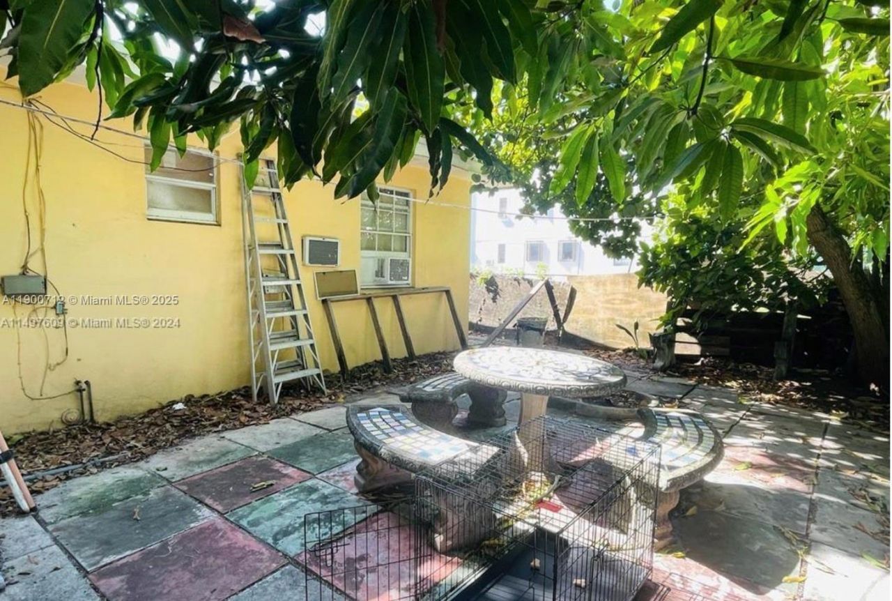 241 NW 32nd St, Miami, FL 33127 Photo