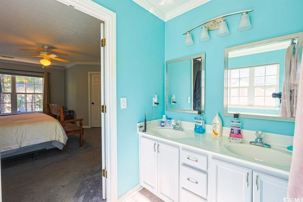 2033 Chadbury Ln. Photo 17