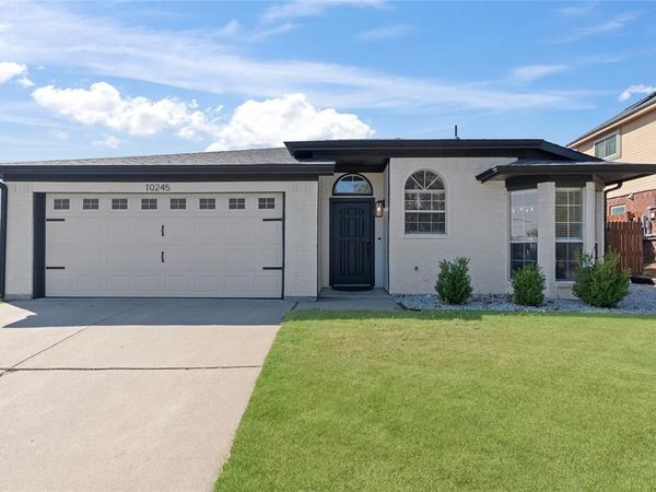10245 Sunset View Drive, Fort Worth, TX 76108