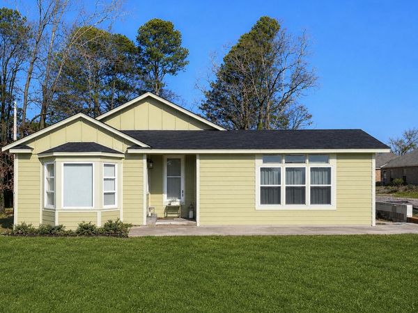 1338 W Jackson St., Tupelo, MS 38801