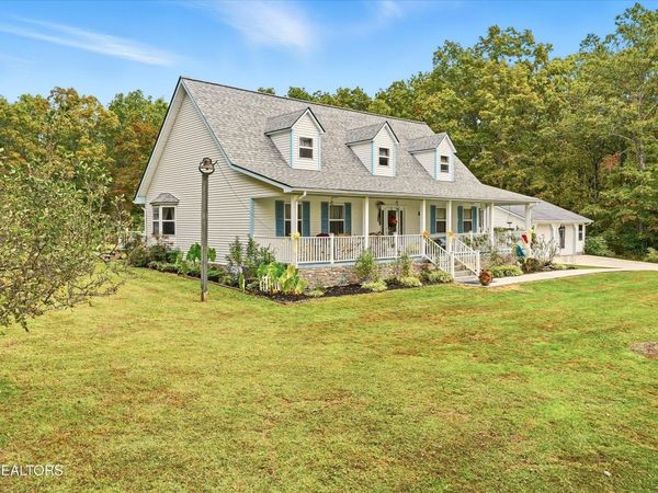 1569 Hollis Poore Rd, Jamestown, TN 38556