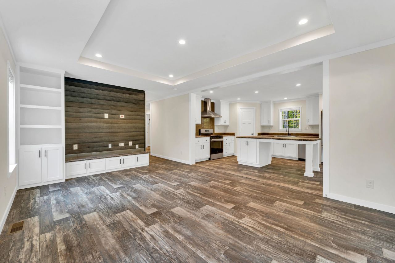 118 Champion Hill Road, Effingham, NH 03882 Main Photo