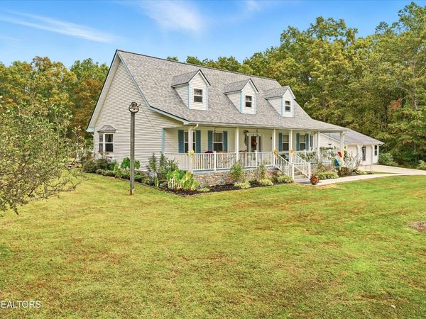 1569 Hollis Poore Rd, Jamestown, TN 38556