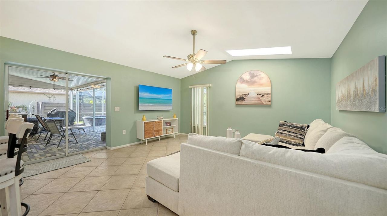 2246 Cork Oak Street W, Sarasota, FL 34232 Photo
