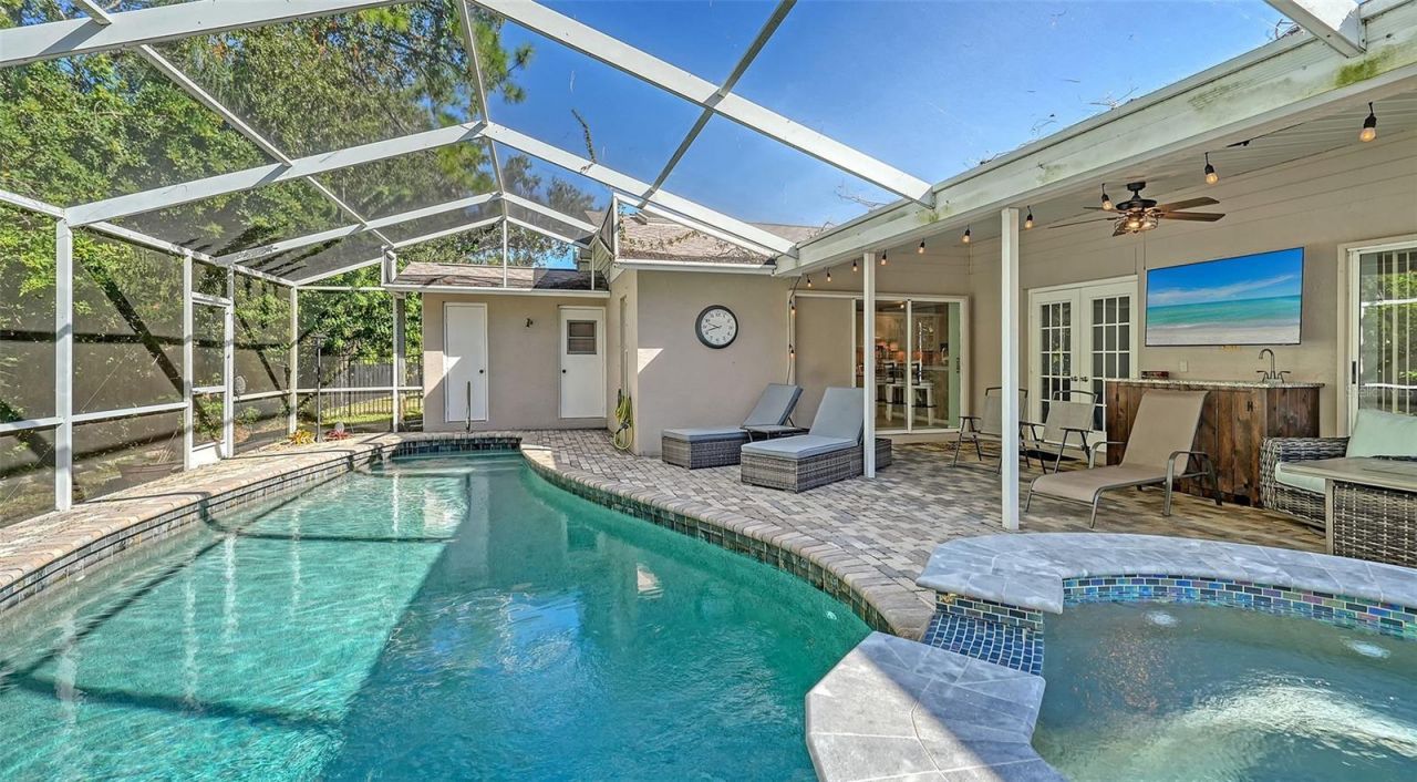 2246 Cork Oak Street W, Sarasota, FL 34232 Photo
