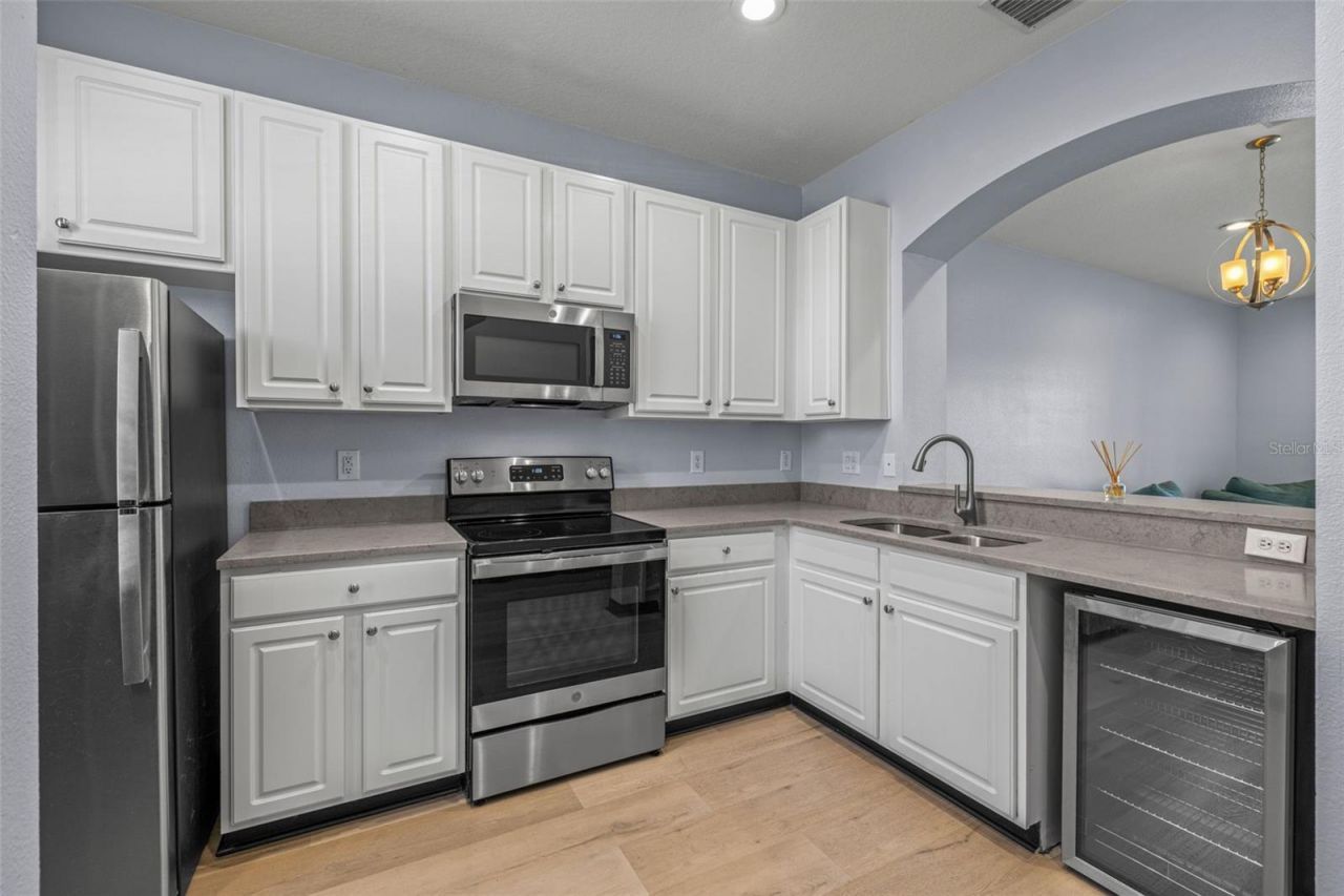 6912 Towering Spruce Drive, Unit 6912, Riverview, FL 33578 Photo