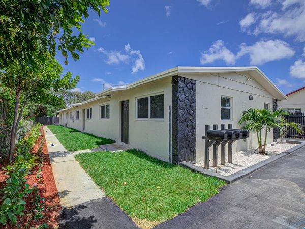 1216 N 16th Avenue N, Unit 10, Lake Worth Beach, FL 33460