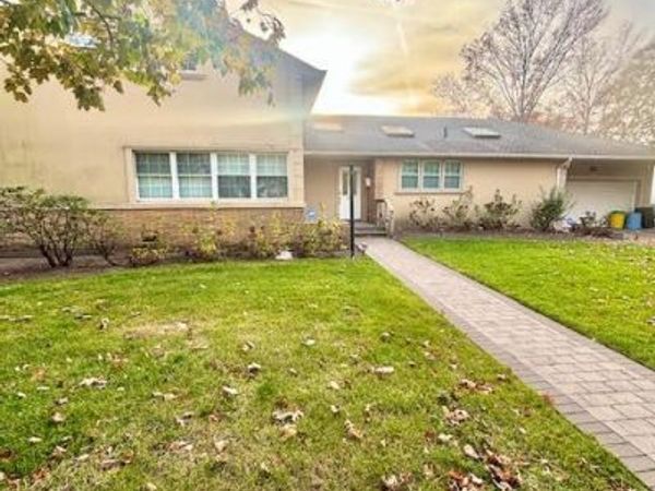 573 Fairway Drive, Woodmere, NY 11598