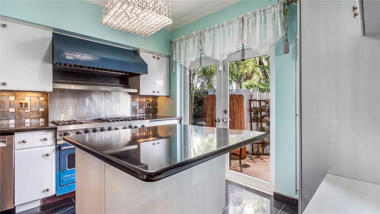 430 Poinciana Island Dr, Unit 1710, Sunny Isles Beach, FL 33160 Photo