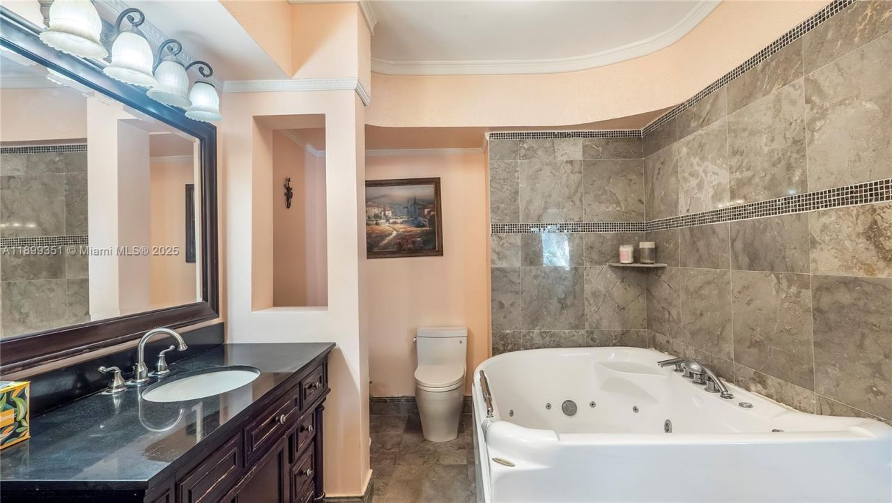 430 Poinciana Island Dr, Unit 1710, Sunny Isles Beach, FL 33160 Photo