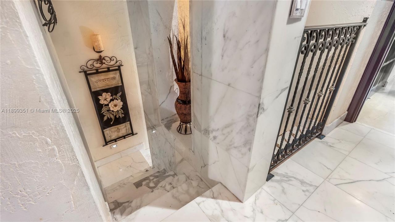 430 Poinciana Island Dr, Unit 1710, Sunny Isles Beach, FL 33160 Photo