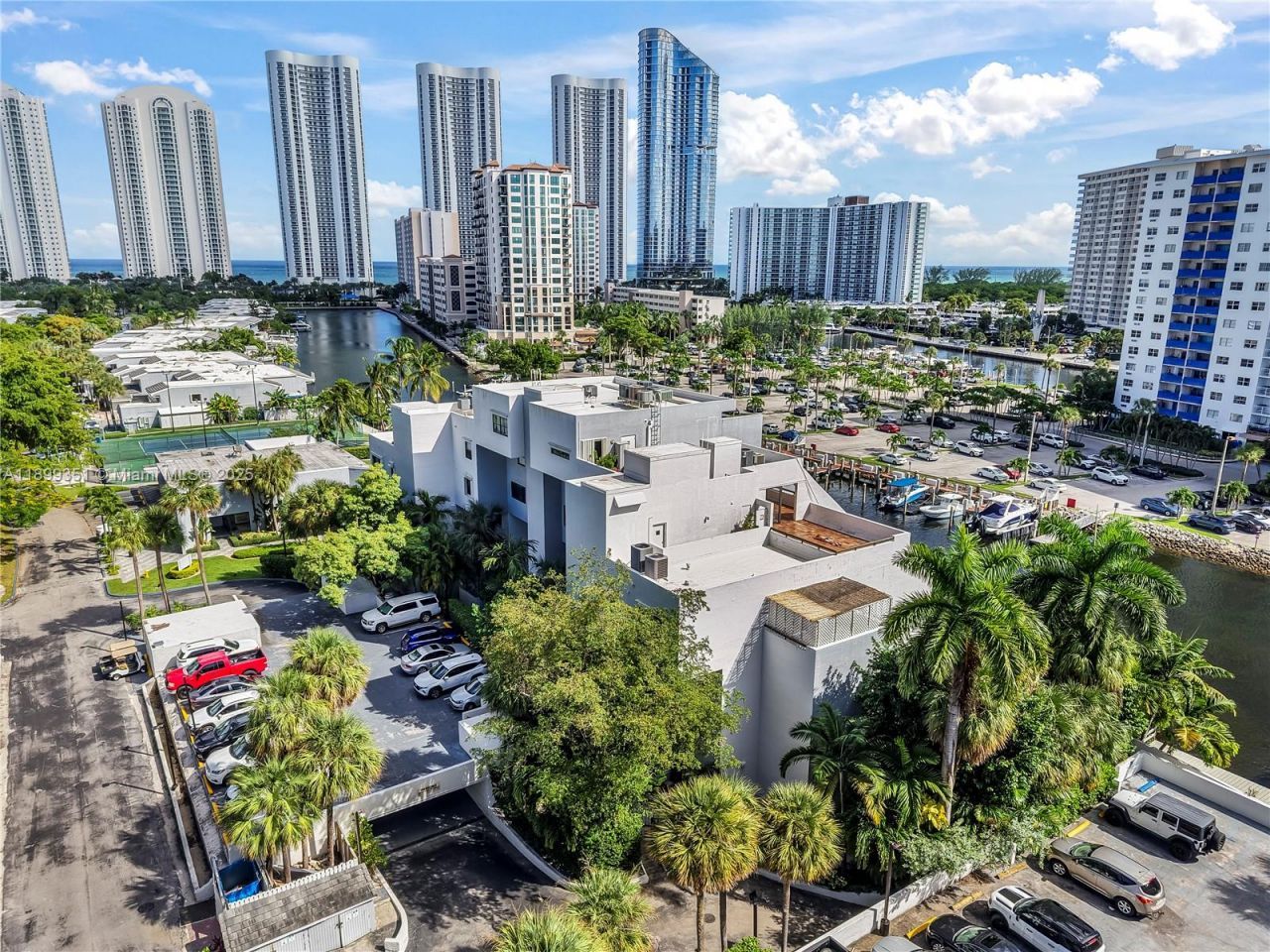 430 Poinciana Island Dr, Unit 1710, Sunny Isles Beach, FL 33160 Photo