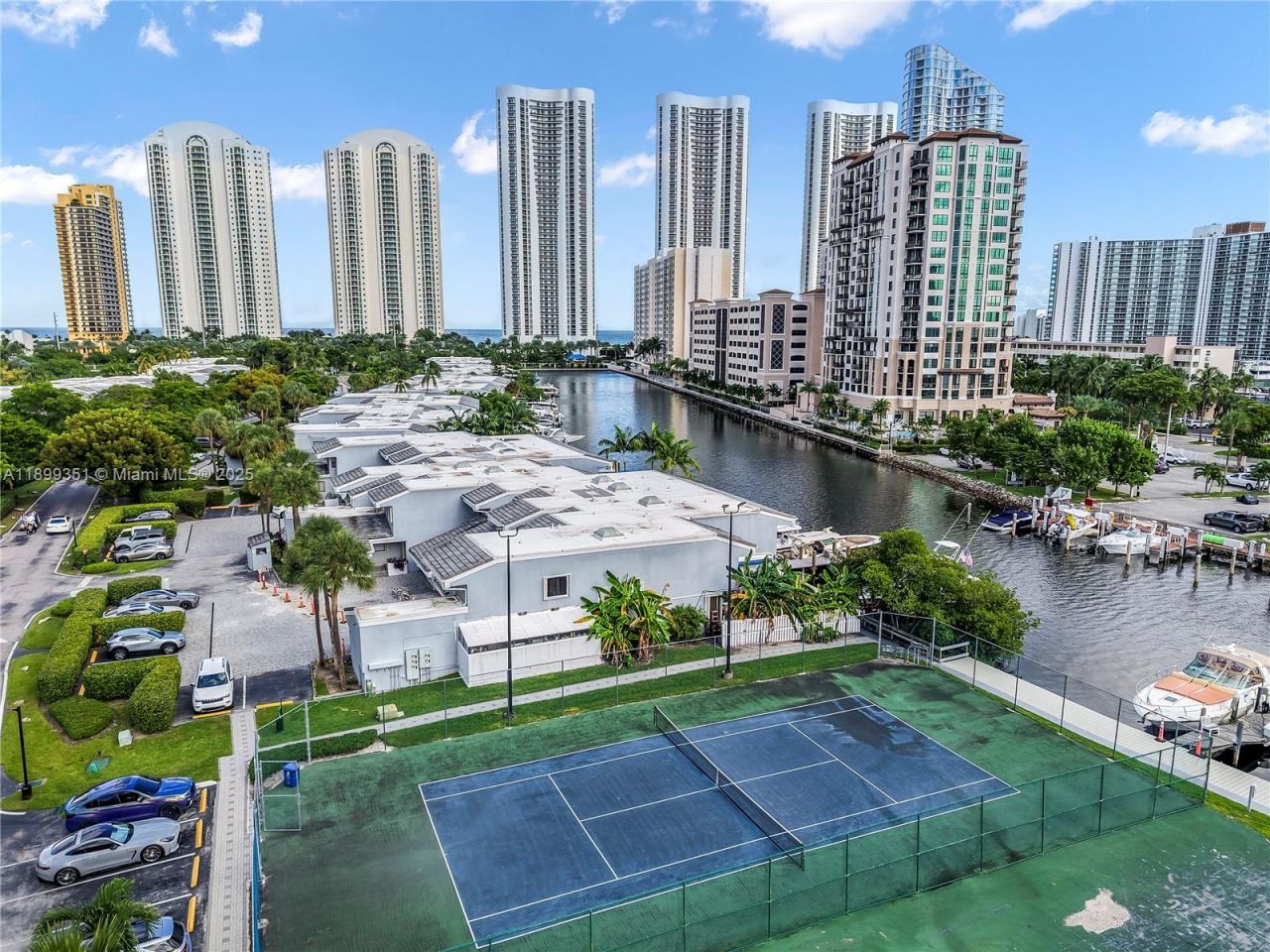 430 Poinciana Island Dr, Unit 1710, Sunny Isles Beach, FL 33160 Photo