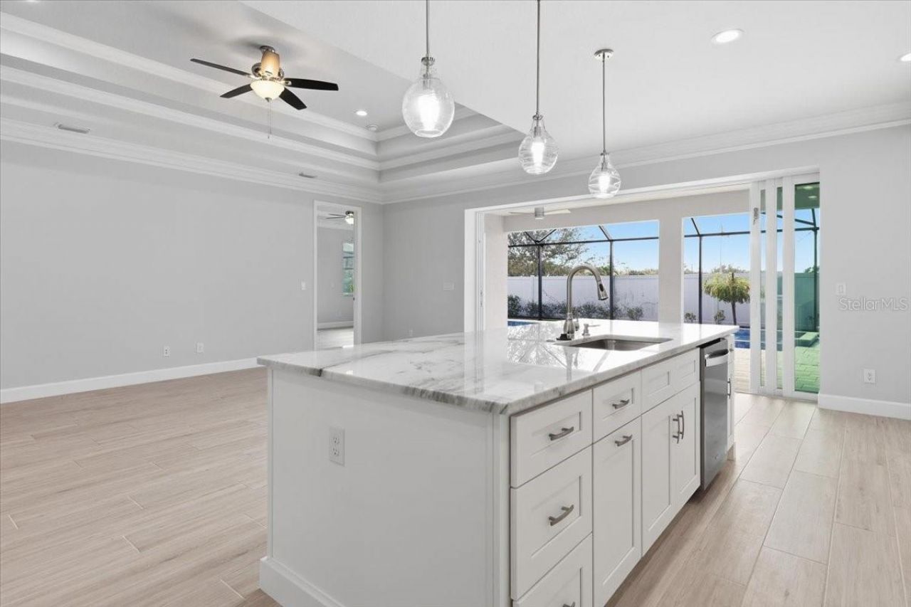 5217 Willow Lake Court, Sarasota, FL 34233 Photo