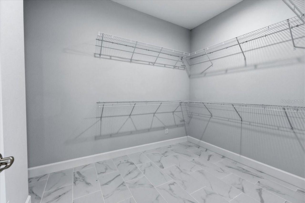 5217 Willow Lake Court, Sarasota, FL 34233 Photo