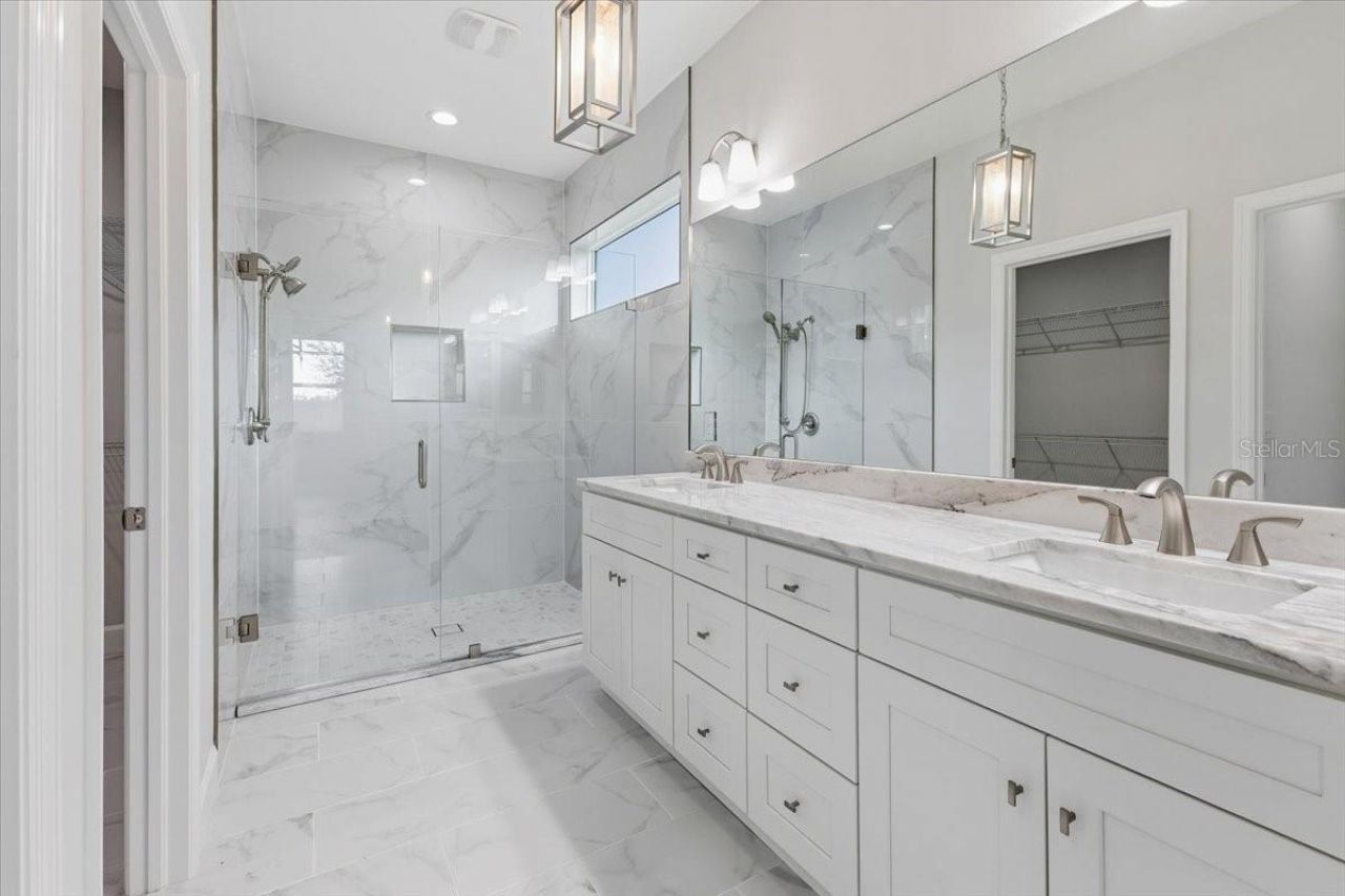 5217 Willow Lake Court, Sarasota, FL 34233 Photo