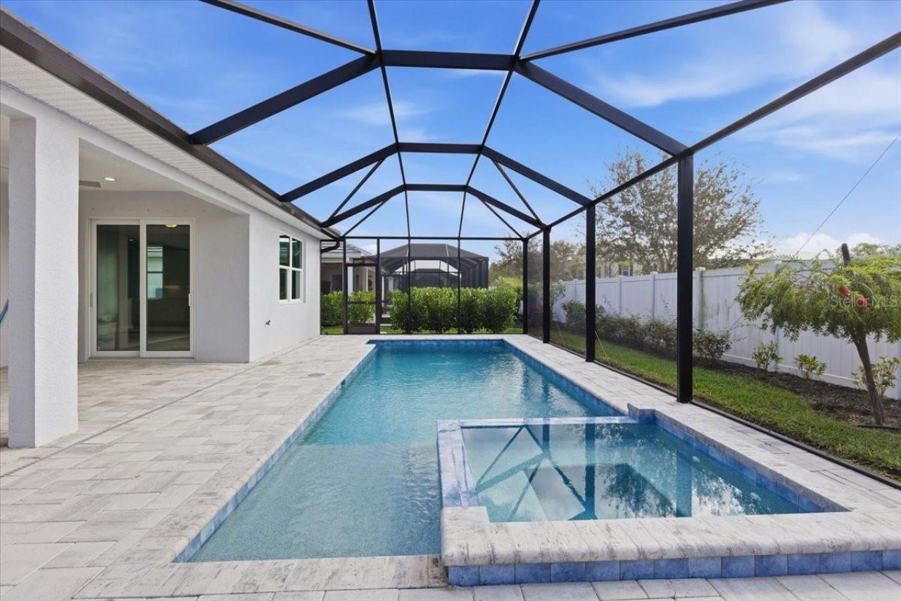 5217 Willow Lake Court, Sarasota, FL 34233 Photo