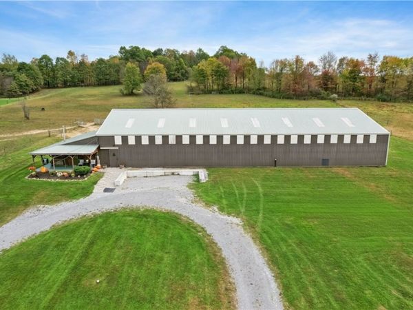 1316 Porter Rd, Harrisville, PA 16038