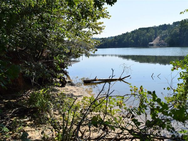 5070 E Harbor View Drive, Granite Falls, NC 28630