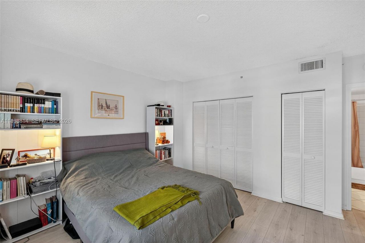 701 Brickell Key Blvd, Unit 1108, Miami, FL 33131 Photo