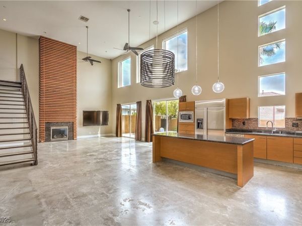 1448 Canyon Ledge Court, Las Vegas, NV 89117