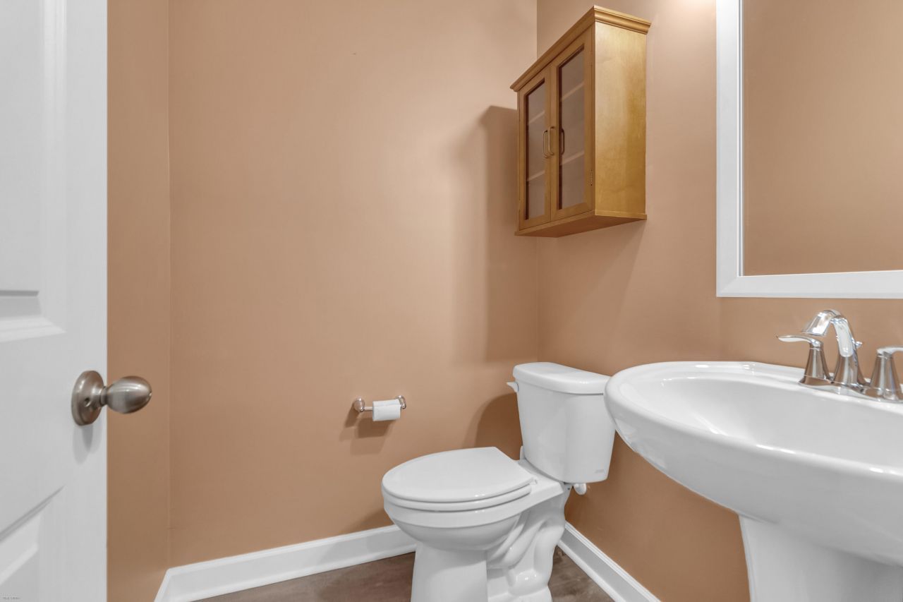 1229 Lois Allen Road Photo 9