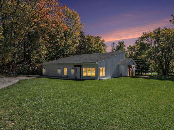 17303 Ireland Road, South Bend, IN 46614