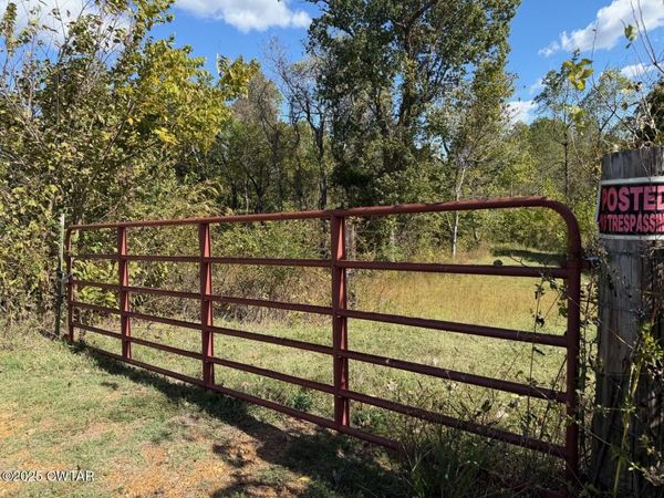 1380 Cleve Duke Road, Hornbeak, TN 38232